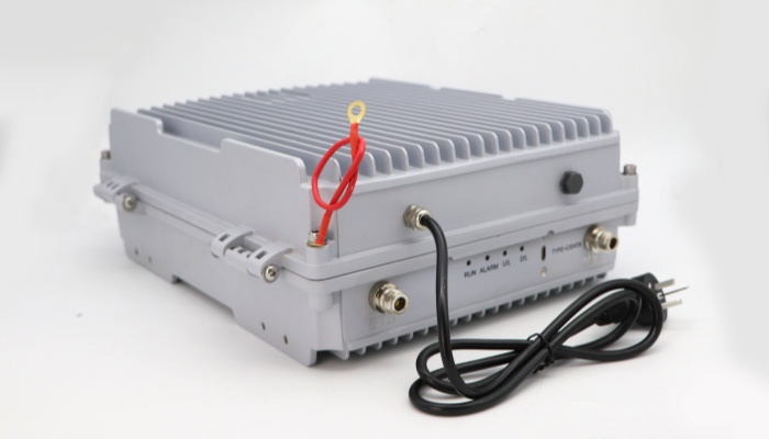 Lintratek commercial mobile signal repeater